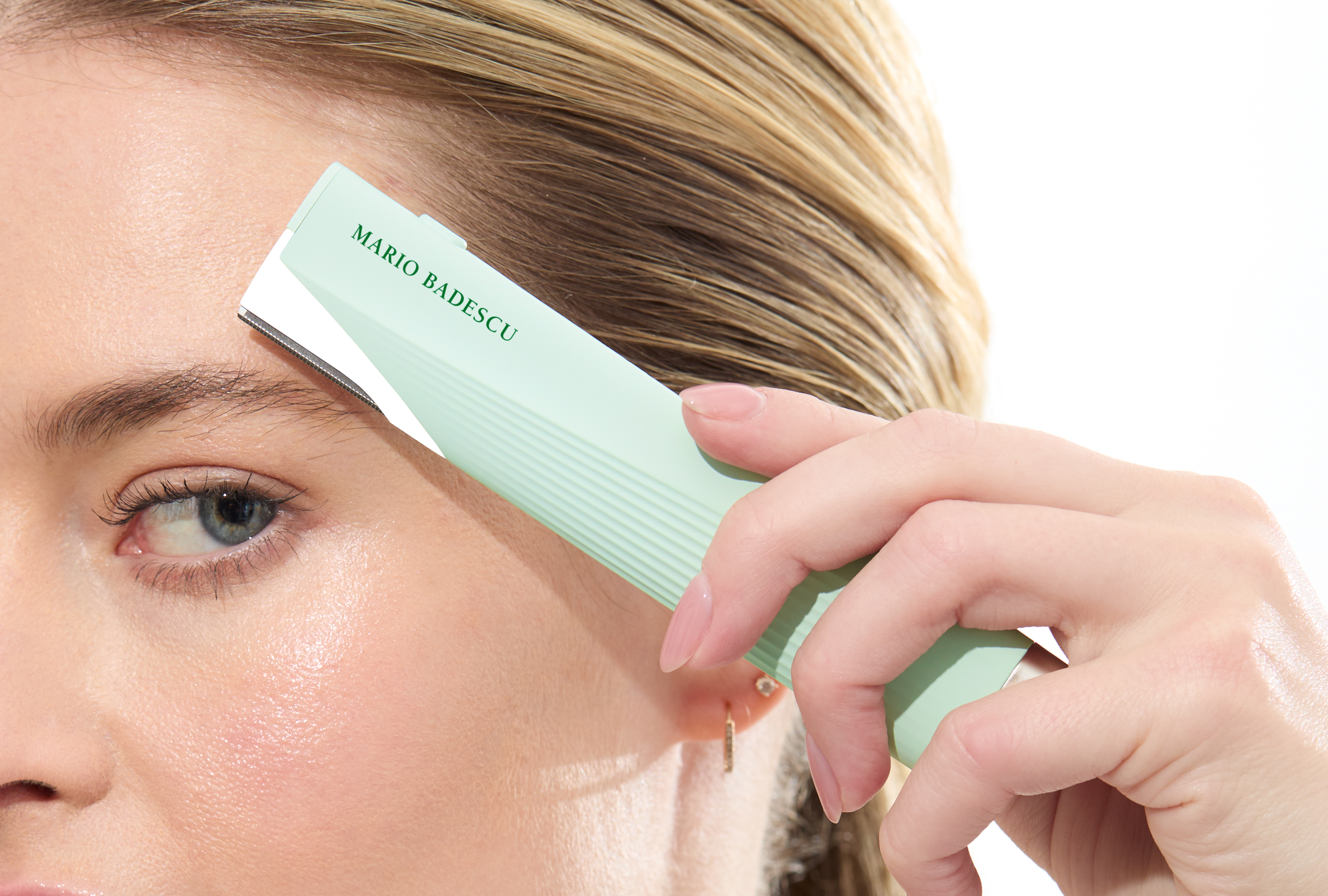 Ultrasonic Dermaplane Wand & Eyebrow Trimmer – Mario Badescu
